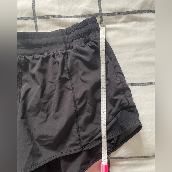 Hotty Hot Low-Rise Lined Short 4" Size 8 - Picture 4 of 6